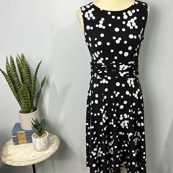 Jessica Howard Dresses & Skirts - Jessica Howard polka dot dress size 8